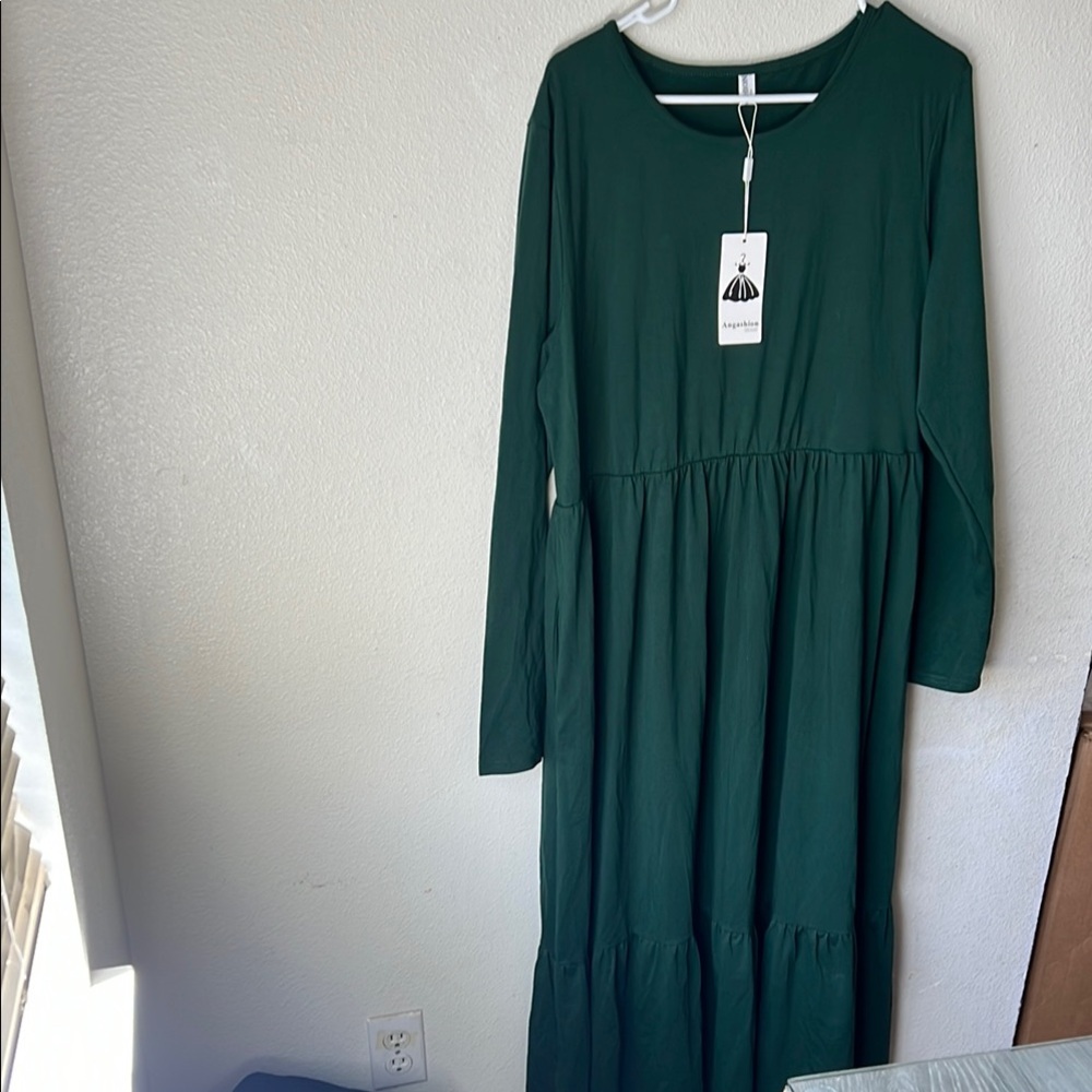 Elegant Green Long Sleeve Dress